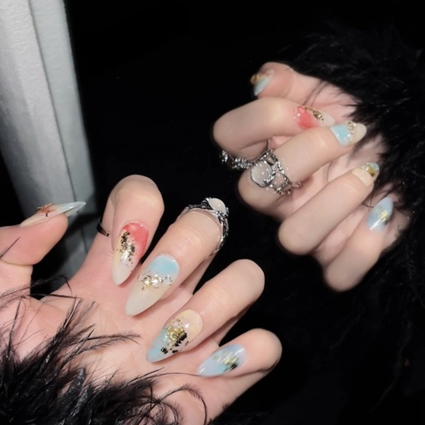 Uñas Postizas Hechas a Mano Estilo Dunhuang Pan de Oro Mármol Degradado Forma Almendra Larga Uñas Artificiales Mujer