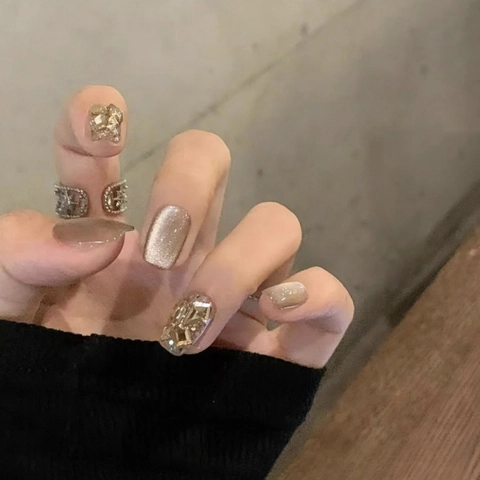 Handmade Milk Tea Cat Eye Press On Nails With Champagne Rhinestones Elegant Square Round Fake Nails For Women Party Jewelry