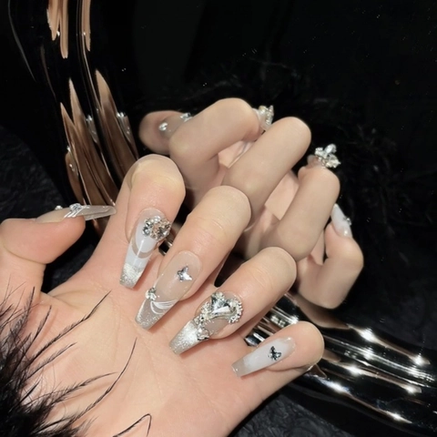 Cielo Stellato Rosa Nudo Strass Cuore Unghie Finte Lunghe Coffin Fiocco Perla Artificiale Lusso Fatto a Mano Moda Manicure