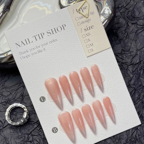Unghie Finte Fatte a Mano Occhio di Gatto Sfumatura Rosa Pesca Glitter Lunghe a Stiletto Manicure Elegante Nail Art