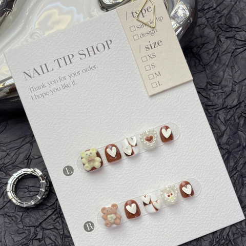 Handmade 3D Flocked Bear Kids Press On Nails Brown White Artificial Pearl Heart Short Round Fake Nails For Girls Decorative Gift