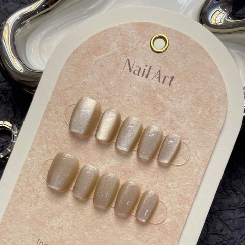 Faux Ongles à Presser Œil de Chat Chatoyant Court Carré Rond Or Champagne Brillant pour Femmes Manucure Quotidienne Décoration des Ongles
