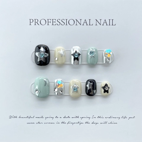 Uñas Postizas Y2K Estrella Hecho a Mano Bloque de Color Rosa Azul Dulce Cool Rhinestone Parche de Uñas Decorativo Joyería Mujer