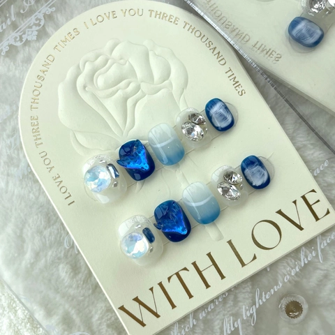 Handmade Blue Mermaid Cat Eye Press On Nails Short Square Round Shape With 3D Heart Rhinestone Luxury Elegant Fake Nails For Women
