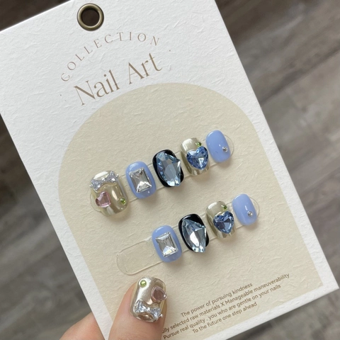 Unghie Finte Fatte a Mano Corte Quadrate Y2K Blu Argento Cuore Strass Unghie Artificiali Sweet Cool per Donna