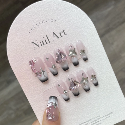 Handgefertigte Rosa Schwarz Verlauf Coffin Nägel Strass Herz Stern Y2K Sweet Cool Künstliche Nägel Für Damen