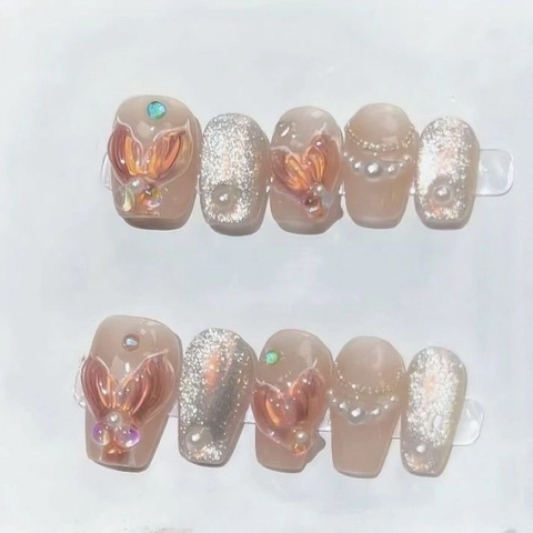 Unghie Finte a Pressione Fatte a Mano Mermaid Künstliche Perle Farfalla 3D Strass Rosa Ombre Set Unghie Riutilizzabili