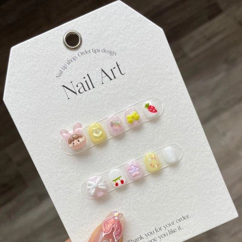 Unghie Finte per Bambini Fatte a Mano 3D Coniglio Fragola Design Rosa Giallo Unghie a Pressione per Bambine DIY Nail Art