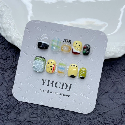 Handgefertigte Kurze Künstliche Nägel Zum Aufdrücken Süße Graffiti Handbemalt Schleife Design Harz Nägel Für Damen Schmuck