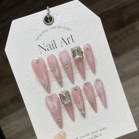 Luxus Katzenauge Hohl Schmetterling Aufdrücknägel Durchscheinend Rosa Stiletto Handgefertigte Künstliche Nägel Mit Strasssteinen Französischer Stil