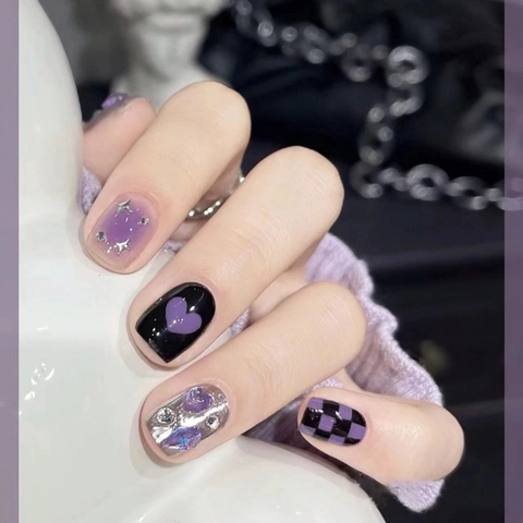 Unghie Finte a Pressione Artigianali Y2K Scacchiera Nero Viola Specchio Argento Cuore Stella Design Spicy Girl Decorazione Unghie