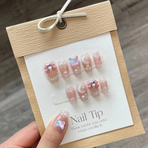 Handgefertigte Aufpressnägel Schmetterling Herz Dekor Pink Verlauf Sarg Künstliche Nägel Damen Künstliche Perle Strass Nagelkunst