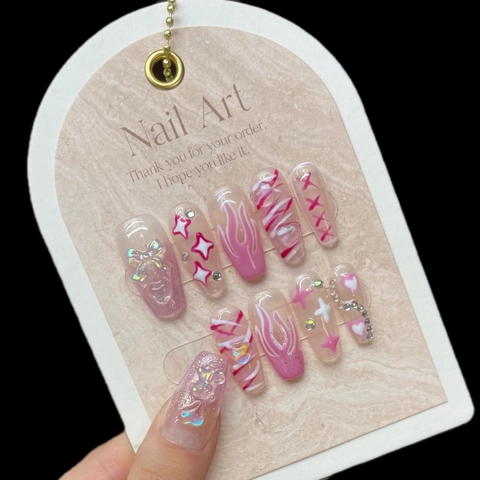 Unghie Finte Artigianali Y2K Rosa a Bara in Resina con Strass Cuore Fiocco Riutilizzabili Lunghe per Decorazione Unghie Donna