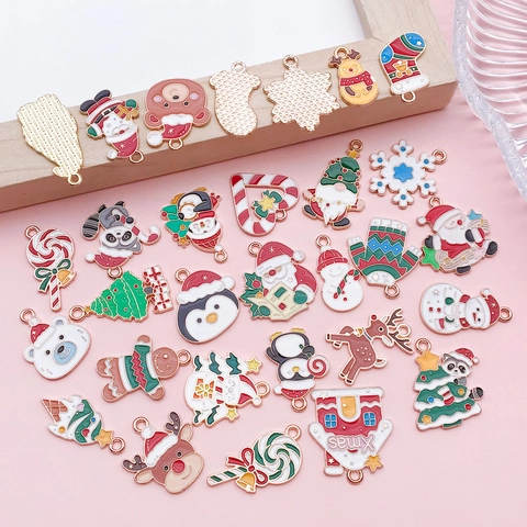 Kerst Legering Emaille Charm Hangers Voor DIY Sieraden Maken Kerstman Peperkoekman Sneeuwvlok Rendier Charms Ketting Armband Accessoires