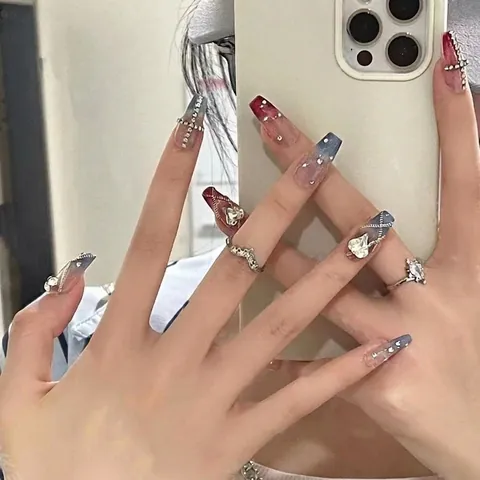 Handgefertigte Lange Sargform Ohrringe zum Aufstecken 3D Metallkreuz Strass Verlauf Gotisch Y2K Damen Maniküre Set Mit Werkzeug