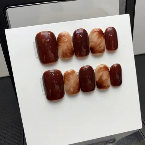 Uñas Postizas a Presión de Mármol Ámbar Caramelo Hechas a Mano Cortas Cuadrado Redondo Brillante Resina Set para Mujer