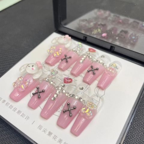 Uñas Postizas Hechas a Mano Long Coffin Degradado Rosa Dulce Perro Dibujos Animados Lazo Corazón Strass Cruz Y2K Moda Uñas Postizas