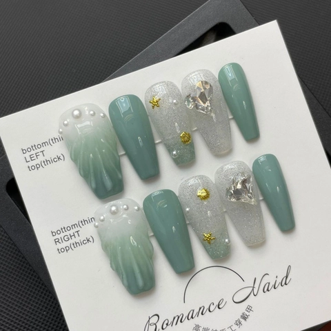 Uñas Postizas Hechas a Mano Diseño Concha Marina Verde Salvia Degradado Perla Artificial Strass Corazón Lujo Uñas de Ataúd Largo