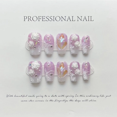 Uñas Postizas Hechas a Mano Degradado Morado Claro Ataúd Con Flor de Resina 3D Perla Artificial Diamantes de Imitación para Mujer