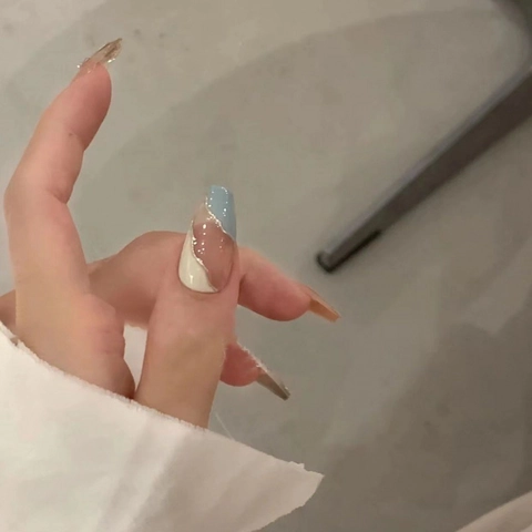 Uñas Postizas Hechas a Mano Ataúd Largo Azul Leche Rosa Nude Diseño Estrella Strass Uñas Reutilizables para Mujer