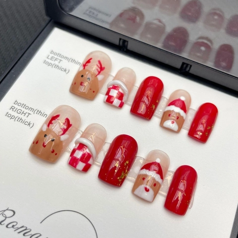 Handgefertigte Handgemalte Elch Weihnachtsmann Rot Karierte Goldfolie Falsche Nägel Damen Weihnachten Festliche Drucknägel
