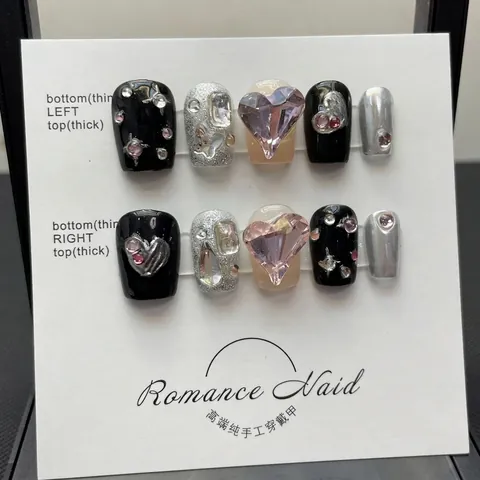 Set Unghie Finte Fatto a Mano Rosa Cuore Diamante Nero Argento Stile Dolce e Cool Corte Quadrate per Donna Ragazza