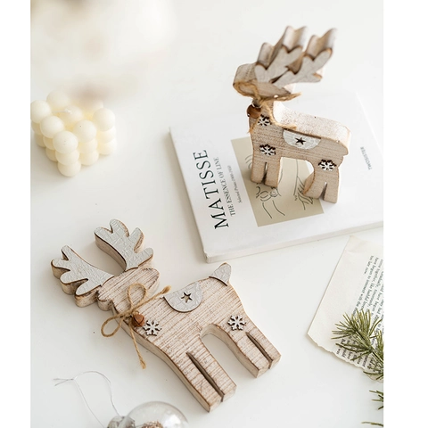 Nordic Style Wooden Reindeer Christmas Ornament Tabletop Reindeer Decoration With Snowflake Bell For Home Holiday Party