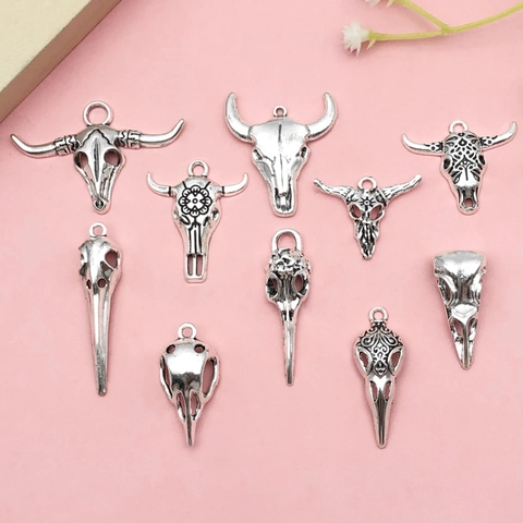Vintage Zinc Alloy Animal Skull Pendants Bull Head Bird Skull Charms For DIY Jewelry Making Gothic Punk Style Accessories