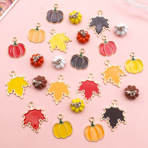 DIY Halloween Thanksgiving Jewelry Charms Enamel Zinc Alloy Pumpkin Maple Leaf Pendants For Necklace Bracelet Making Women DIY Craft