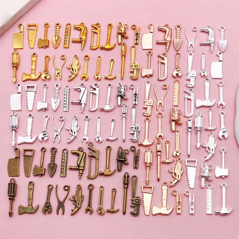 Pendentifs Outils en Alliage Mixte pour Fabrication de Bijoux DIY Mini Marteau Clé Hache Scie Pince Tournevis Breloques Bijoux