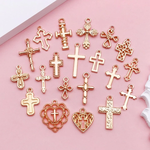 Ciondoli a Croce e Cuore in Lega Dorata per Creazione Gioielli DIY Charms Religiosi Assortiti per Collane Gioielli da Donna