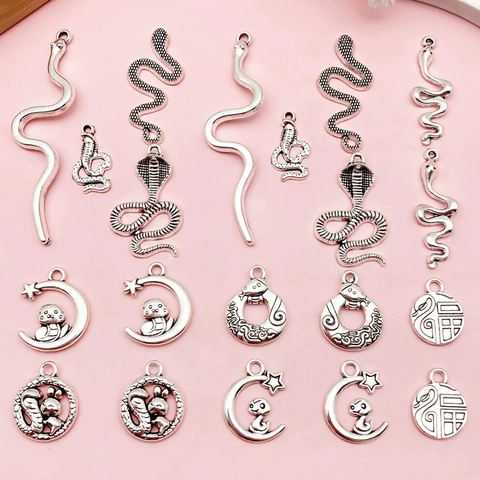 Colgantes de Serpiente de Aleación de Zinc Vintage para Creación de Joyas DIY 2025 Año del Zodiaco Chino de la Serpiente Luna Estrella