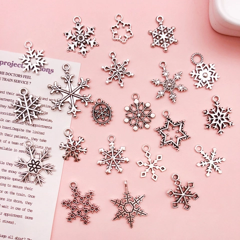 Antique Silver Zinc Alloy Snowflake Star Pendants For DIY Necklace Bracelet Making Christmas Holiday Jewelry Charms Accessories