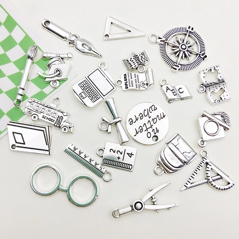 Antique Silver Graduation Season Alloy Pendants DIY Jewelry Making Charms School Bus Doctor Hat Diploma For Student Gift