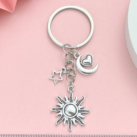 Creative DIY Sun Moon Star Heart Pendant Keychain Antique Silver Zinc Alloy Metal Keyring For Women Bag Accessories Gift