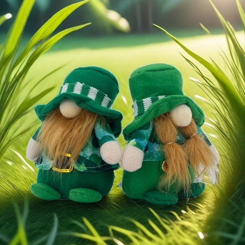 Gnome en Peluche pour la Saint-Patrick Trèfle Irlandais Vieil Homme Sans Visage Chapeau Vert Décoration Scandinave