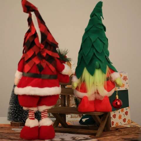 Ornamento Peluche Gnomo di Natale a LED Luminoso Fatto a Mano Cappello Albero Quadri Rosso Verde Bambola Senza Volto Arredo Casa