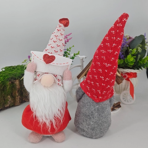 Valentine's Day Faceless Gnome Plush Doll Ornament With Heart Envelope Nordic Style Long Beard Tomte Figurine Home Window Decor Gift