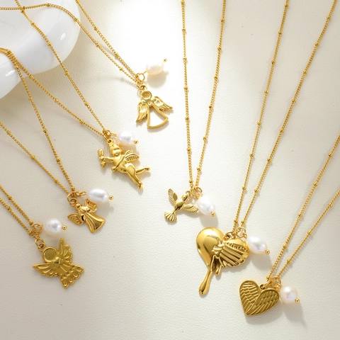 Stainless Steel Freshwater Pearl Angel Wings Heart Pendant Necklace Golden Beaded Chain For Women Retro Fashion Jewelry