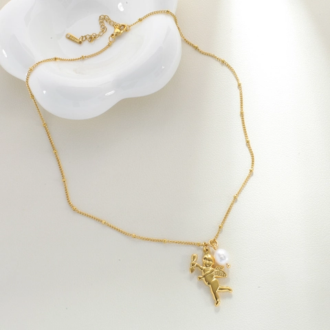 Stainless Steel Freshwater Pearl Angel Wings Heart Pendant Necklace Golden Beaded Chain For Women Retro Fashion Jewelry