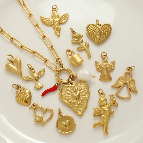 Vintage Stainless Steel Pendant Necklace For Women Heart Angel Rose Chili Charms With Freshwater Pearl Clavicle Chain Jewelry