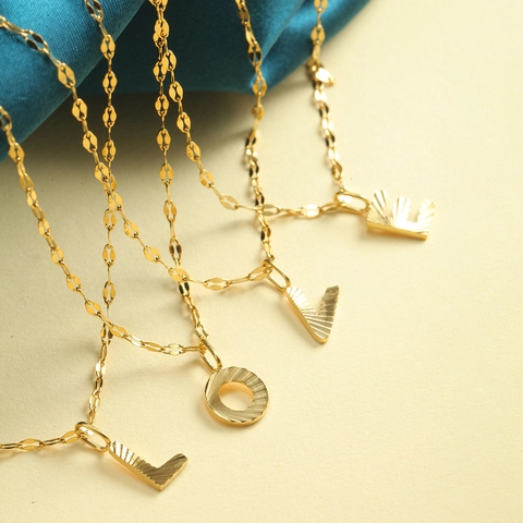Roestvrij Staal Initial Alfabet Hanger Halsketting Voor Dames Heren Sunburst Patroon Straling Textuur Lipketting Mode Sieraden