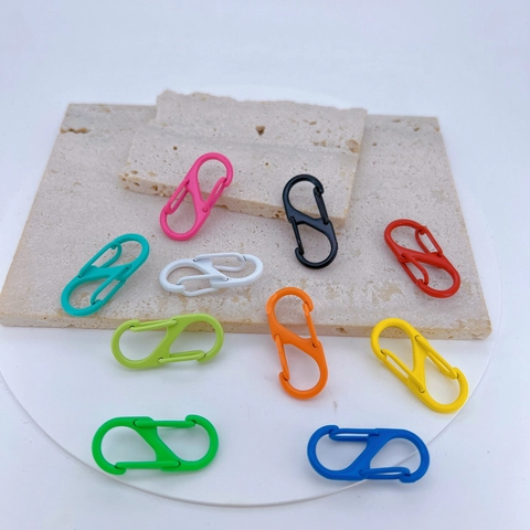 Moschettone in Rame a Forma di S Con Doppia Molla Finitura Laccata Gancio Portachiavi Fibbia per Zaino Donna