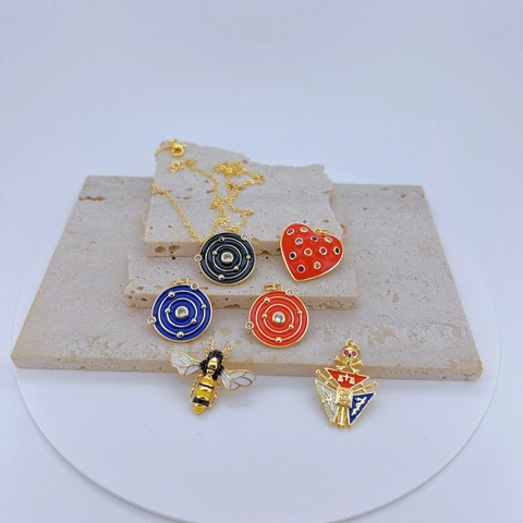 Minimalist Kupfer Vergoldet Anhänger Ohne Kette Bunte Zirkonia Emaille Herz Biene Emblem Mode Schmuck Anhänger
