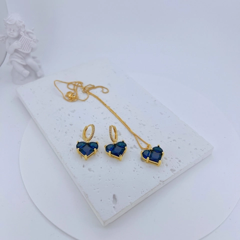 Korean Style Heart Zirconia Jewelry Set For Women Gold Plated Copper Heart Pendant Necklace And Huggie Earrings Fashion Jewelry