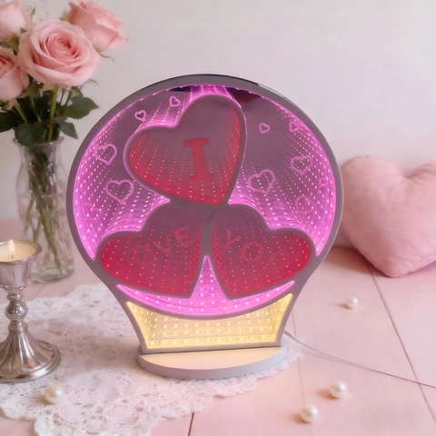 Lampada Notturna Creativa LED Specchio a Tunnel Infinito Forma di Cuore Scritta I Love You Romantica Atmosfera per San Valentino Casa