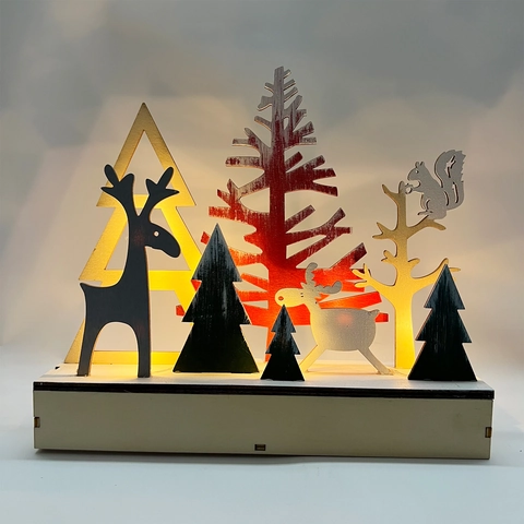 Décoration de Bureau en Bois Nordique Renne de Noël Scène de Forêt Découpée au Laser Multicouche Décoration de Table pour Maison Fête Cadeau
