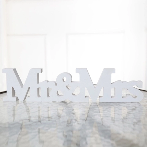 Wooden Mr & Mrs Letter Ornament White Matte Hollow Out Wedding Party Decoration Home Decor Photography Props Table Sign