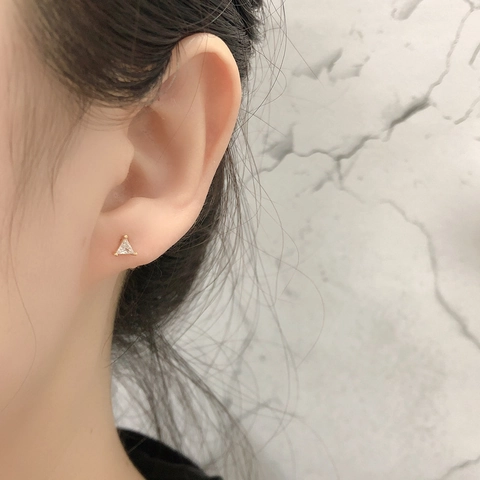 925 Argent Sterling Triangle Zirconia Boucles d'Oreilles Clous pour Femmes Minimaliste Géométrique Coloré Bijoux Mode Accessoires