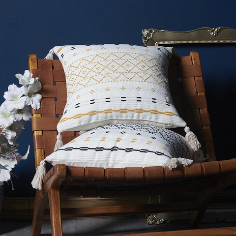 Modern Simple Bohemian Woven Geometric Pattern Pillowcase Cotton Canvas Decorative Cushion Cover With Tassels Home Decor